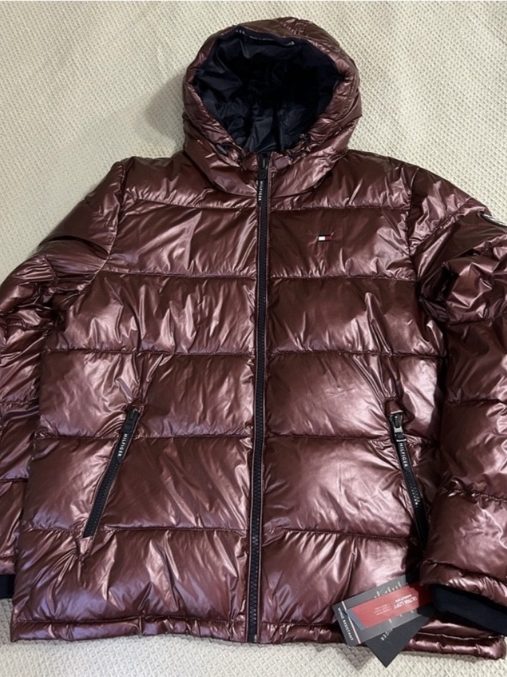 TOMMY HILFIGER, Men's Pearlized Performance Hooded Puffer Coat in Red-burgundy